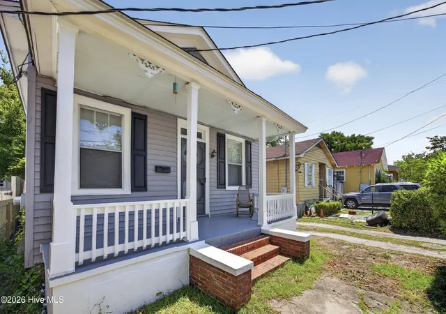 Photo 3 of Single family home for sale at 312 Mcrae St, Wilmington, NC 28401 | MLS# 100590081 | Listing updated on 2026-09-09