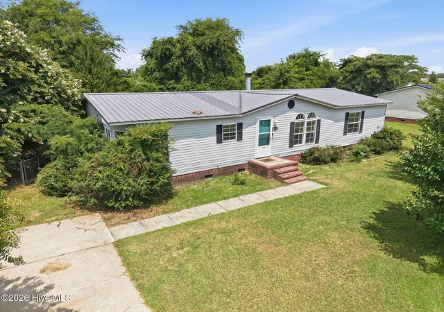 Photo 2 of Manufactured home for sale at 104 Kayla Ct, Jacksonville, NC 28540 | MLS# 100588305 | Listing updated on 2026-09-20