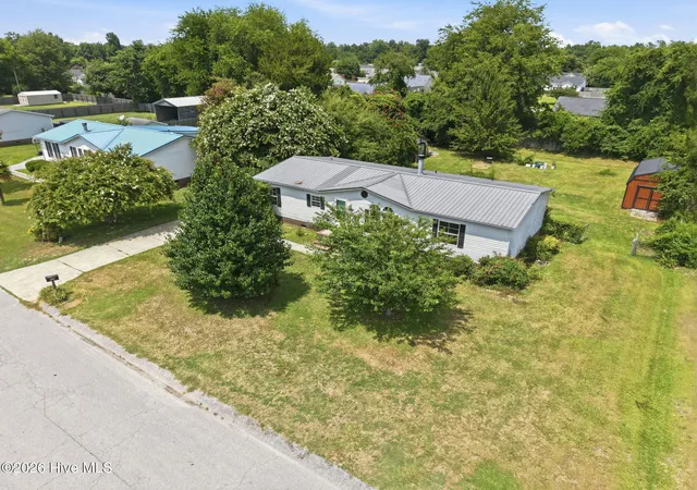 Photo 4 of Manufactured home for sale at 104 Kayla Ct, Jacksonville, NC 28540 | MLS# 100588305 | Listing updated on 2026-09-20