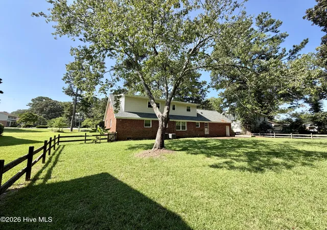Photo 4 of Single family home for sale at 216 Rockledge Rd, New Bern, NC 28562 | MLS# 100594799 | Listing updated on 2026-10-27