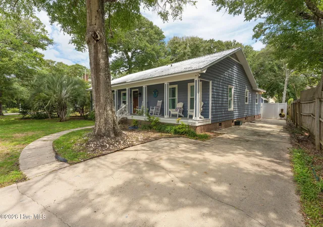 Photo 3 of Single family home for sale at 108 Paula Cir Se, Oak Island, NC 28465 | MLS# 100597383 | Listing updated on 2026-10-19