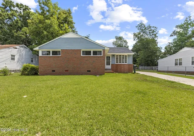 Photo 1 of Single family home for sale at 502 Jarman St, Jacksonville, NC 28540 | MLS# 100590597 | Listing updated on 2026-10-08