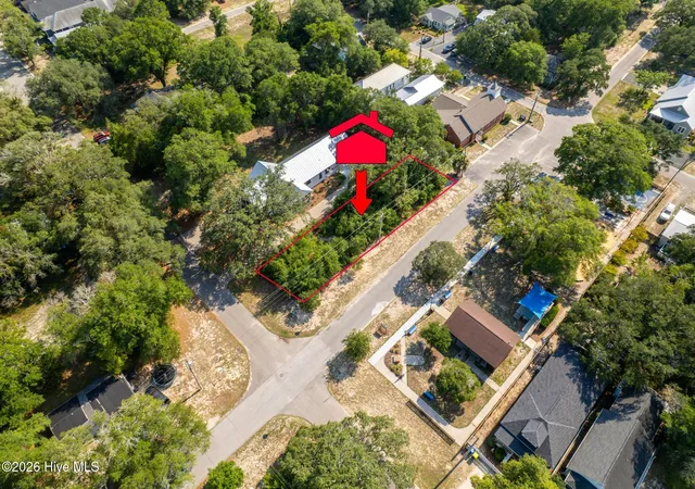 Photo 2 of Land for sale at 619 N Caswell Ave, Southport, NC 28461 | MLS# 100599029 | Listing updated on 2026-08-26