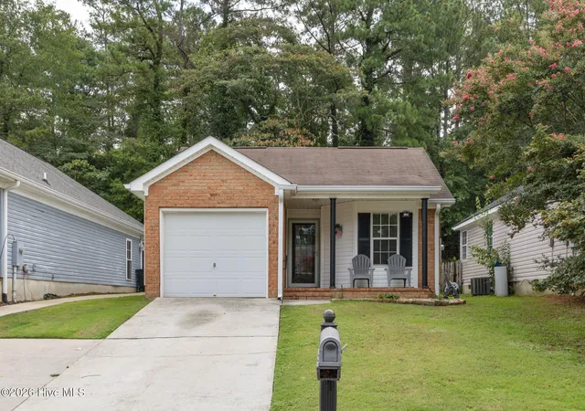 Photo 1 of Single family home for sale at 135 Hammond Pl Cir, North Augusta, SC 29841 | MLS# 100594253 | Listing updated on 2026-08-25