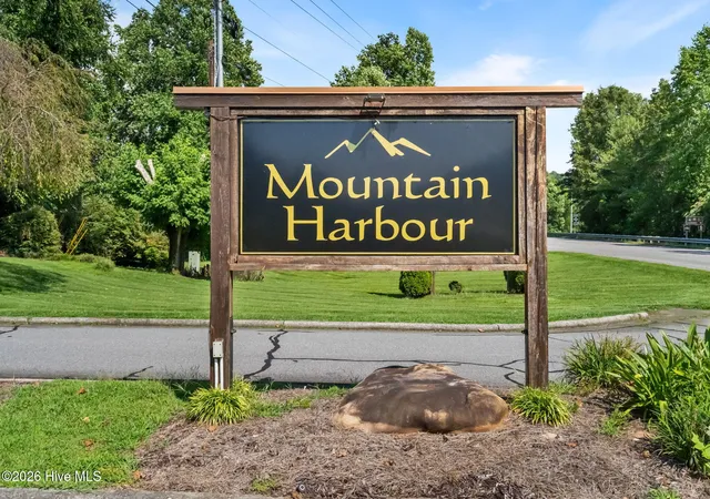 Photo 2 of Townhouse for sale at 358 Licklog Ridge, Hayesville, NC 28904 | MLS# 100596372 | Listing updated on 2026-08-27