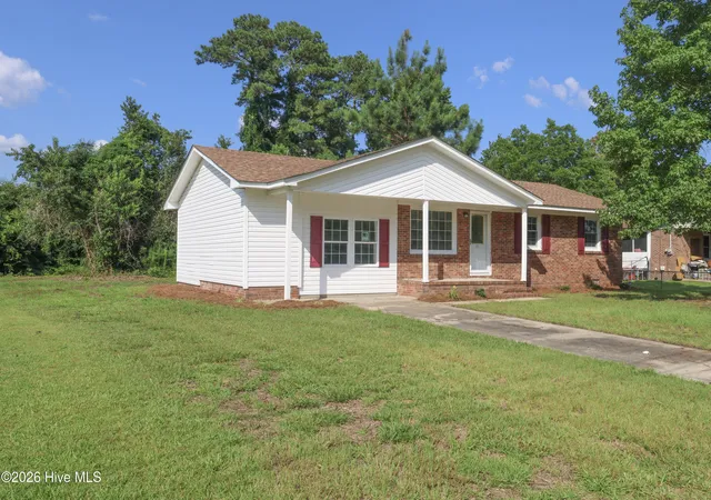 Photo 28 of Single family home for sale at 15 Oxford Dr, Jacksonville, NC 28546 | MLS# 100593086 | Listing updated on 2026-08-27