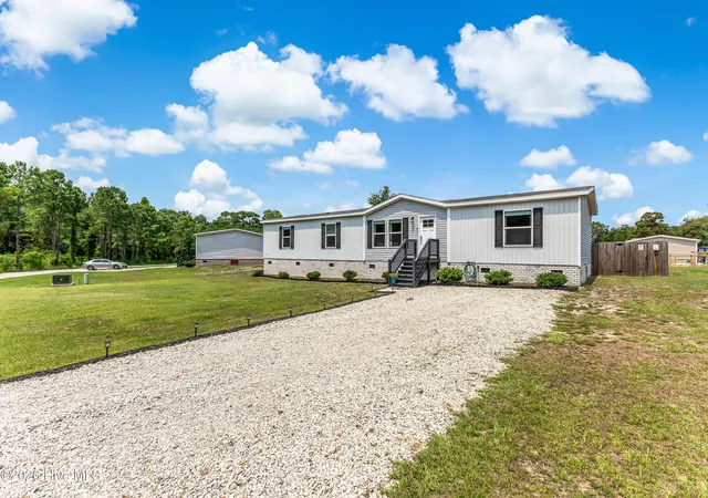 Photo 3 of Manufactured home for sale at 2097 Fay Cir Sw, Supply, NC 28462 | MLS# 100597704 | Listing updated on 2026-09-11