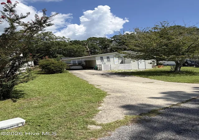 Photo 1 of Manufactured home for sale at 606 Galley Ct, Hampstead, NC 28443 | MLS# 100597722 | Listing updated on 2026-09-25