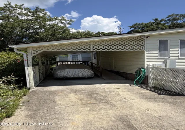Photo 2 of Manufactured home for sale at 606 Galley Ct, Hampstead, NC 28443 | MLS# 100597722 | Listing updated on 2026-09-25
