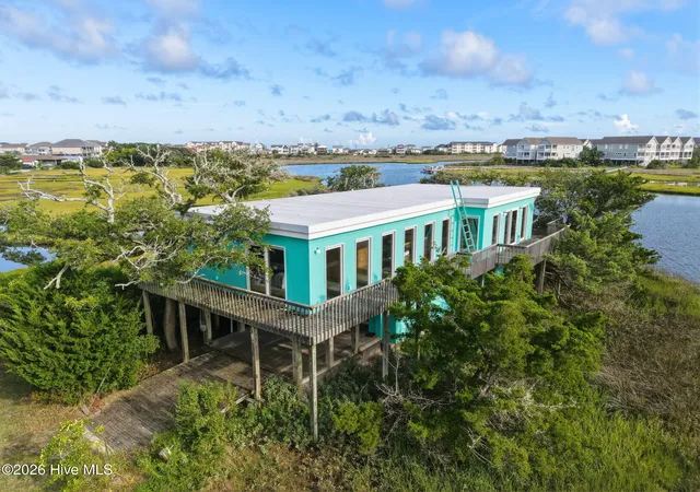 Photo 2 of Single family home for sale at 957 Broadway St, Surf City, NC 28445 | MLS# 100590806 | Listing updated on 2026-09-01