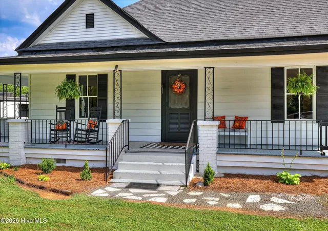 Photo 3 of Single family home for sale at 1131 Hwy 378 E, Mc Cormick, SC 29835 | MLS# 100598348 | Listing updated on 2026-08-24