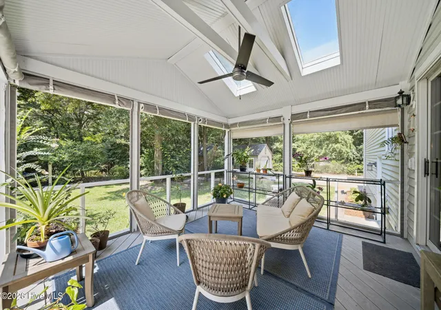 Photo 4 of Single family home for sale at 572 Captain Beam Blvd, Hampstead, NC 28443 | MLS# 100596799 | Listing updated on 2026-10-08