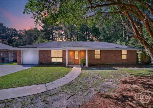 Photo 3 of Single family home for sale at 37 Beaver Run Dr, Savannah, GA 31419 | MLS# SA360706 | Listing updated on 2026-08-22