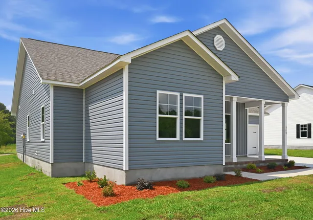 Photo 3 of Single family home for sale at 589 Batchelor Rd, Richlands, NC 28574 | MLS# 100598247 | Listing updated on 2026-09-14