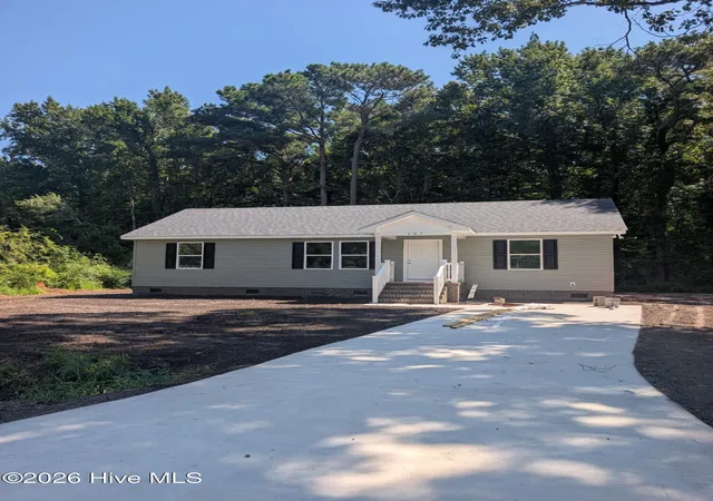 Photo 1 of Single family home for sale at 107 Poplar Cir, Moyock, NC 27958 | MLS# 100597625 | Listing updated on 2026-08-20