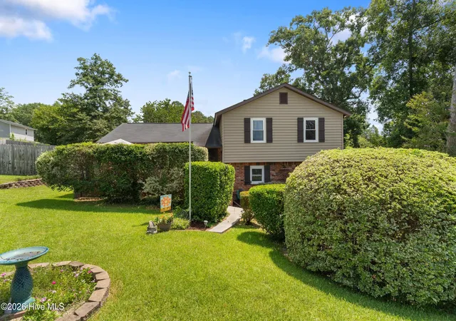 Photo 1 of Single family home for sale at 340 Oak Leaf Ct, Martinez, GA 30907 | MLS# 100598171 | Listing updated on 2026-09-09
