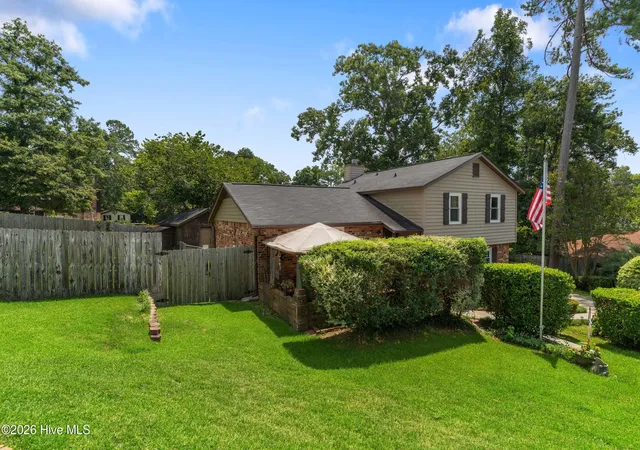 Photo 2 of Single family home for sale at 340 Oak Leaf Ct, Martinez, GA 30907 | MLS# 100598171 | Listing updated on 2026-09-09