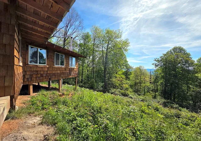 Photo 5 of Single family home for sale at 795 Porterfield Gap Rd, Robbinsville, NC 28771 | MLS# 98544093 | Listing updated on 2026-08-18