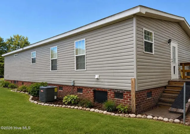 Photo 4 of Manufactured home for sale at 250 Taylor Ml Rd, Eure, NC 27935 | MLS# 100597677 | Listing updated on 2026-09-22
