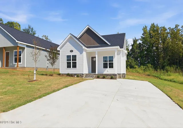 Photo 3 of Single family home for sale at 3231 Dolostone Ct Sw, Wilson, NC 27893 | MLS# 100596948 | Listing updated on 2026-09-01