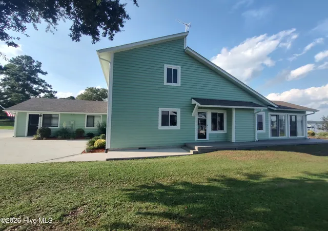 Photo 1 of Single family home for sale at 224 River Reach Dr, Swansboro, NC 28584 | MLS# 100599221 | Listing updated on 2026-09-02