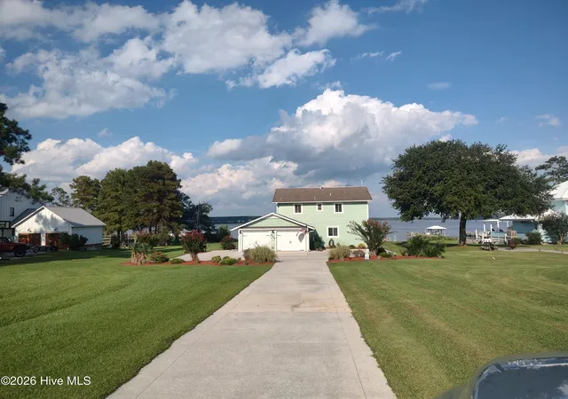 Photo 2 of Single family home for sale at 224 River Reach Dr, Swansboro, NC 28584 | MLS# 100599221 | Listing updated on 2026-09-02