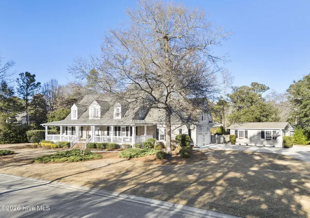 Photo 3 of Single family home for sale at 901 John's Orchard Ln, Wilmington, NC 28411 | MLS# 100598038 | Listing updated on 2026-09-21