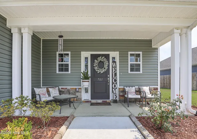 Photo 3 of Single family home for sale at 761 Greenwich Pl, Richlands, NC 28574 | MLS# 100590535 | Listing updated on 2026-09-16