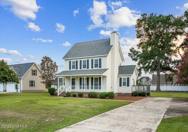 Photo 2 of Single family home for sale at 300 Trappers Wood Dr, Goldsboro, NC 27530 | MLS# 100596083 | Listing updated on 2026-09-09