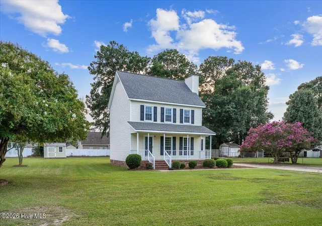 Photo 3 of Single family home for sale at 300 Trappers Wood Dr, Goldsboro, NC 27530 | MLS# 100596083 | Listing updated on 2026-09-09