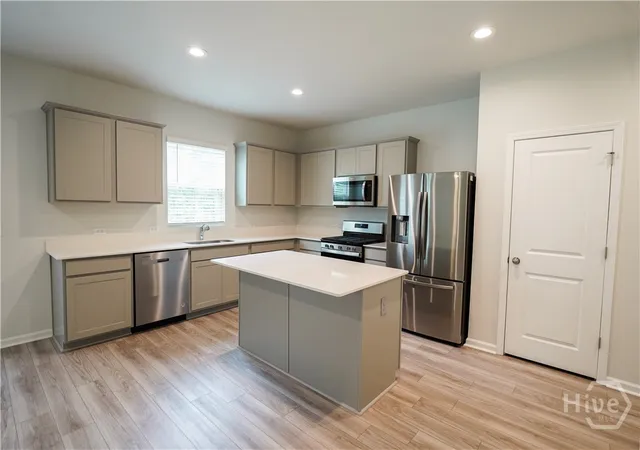 5th image of 31 Cambium Cir, Richmond Hill, GA 31324 | MLS# SA363500