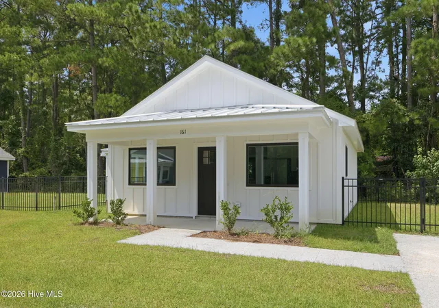Photo 2 of Condo for sale at 161 Long Pond Loop, Swansboro, NC 28584 | MLS# 100597035 | Listing updated on 2026-09-18