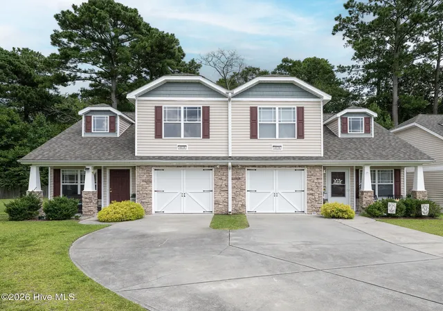 Photo 4 of Townhouse for sale at 4038 Arbor Green Way, New Bern, NC 28562 | MLS# 100595513 | Listing updated on 2026-09-18
