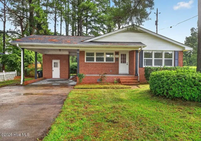 Photo 1 of Single family home for sale at 2400 N Hills Dr, New Bern, NC 28562 | MLS# 100599484 | Listing updated on 2026-09-17