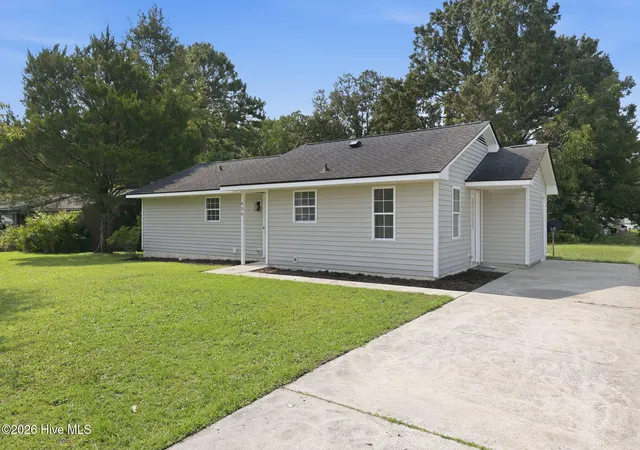 Photo 2 of Single family home for sale at 636 Hill Rd Cir, Ayden, NC 28513 | MLS# 100595925 | Listing updated on 2026-09-04