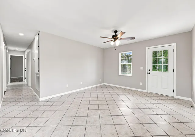 Photo 4 of Single family home for sale at 636 Hill Rd Cir, Ayden, NC 28513 | MLS# 100595925 | Listing updated on 2026-09-04
