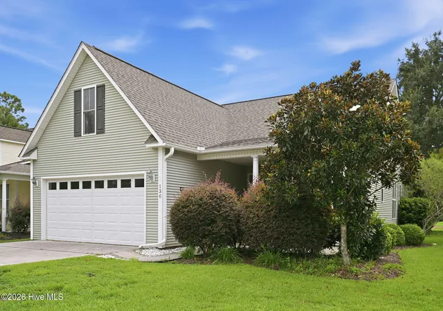 Photo 3 of Single family home for sale at 130 Azalea Dr, Hampstead, NC 28443 | MLS# 100599129 | Listing updated on 2026-09-17