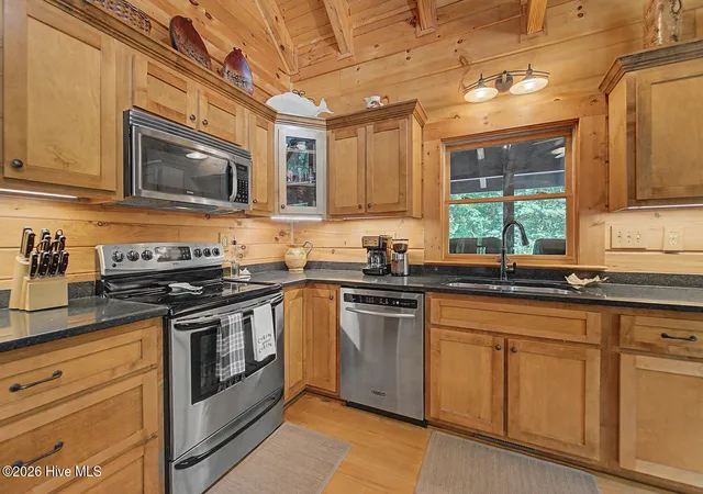 Photo 4 of Single family home for sale at 314 Carringer Rd, Robbinsville, NC 28771 | MLS# 100598723 | Listing updated on 2026-08-25