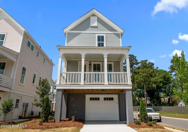 Photo 3 of Single family home for sale at 100 Wiley St, Washington, NC 27889 | MLS# 100598955 | Listing updated on 2026-09-16
