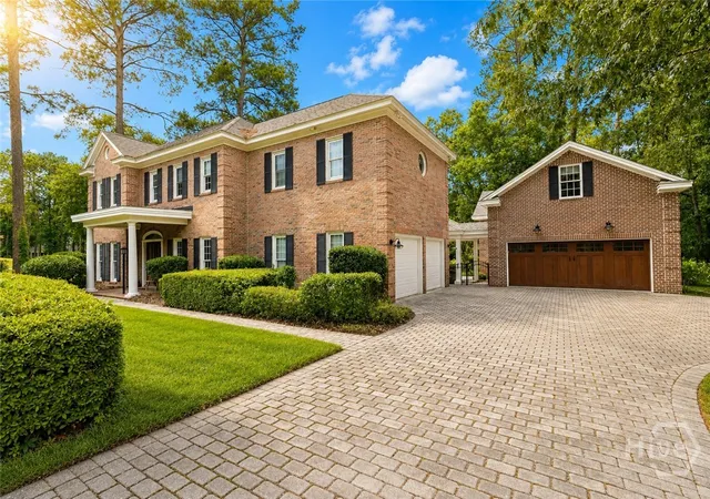 Photo 2 of Single family home for sale at 3 Pine Lakes Pt, Savannah, GA 31405 | MLS# SA363173 | Listing updated on 2026-08-27