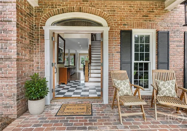Photo 3 of Single family home for sale at 3 Pine Lakes Pt, Savannah, GA 31405 | MLS# SA363173 | Listing updated on 2026-08-27