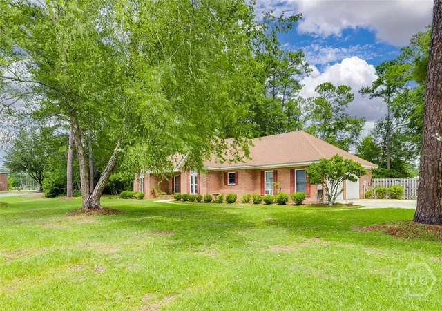 Photo 3 of Single family home for sale at 102 Saint Andrews Rd, Rincon, GA 31326 | MLS# SA360960 | Listing updated on 2026-08-30