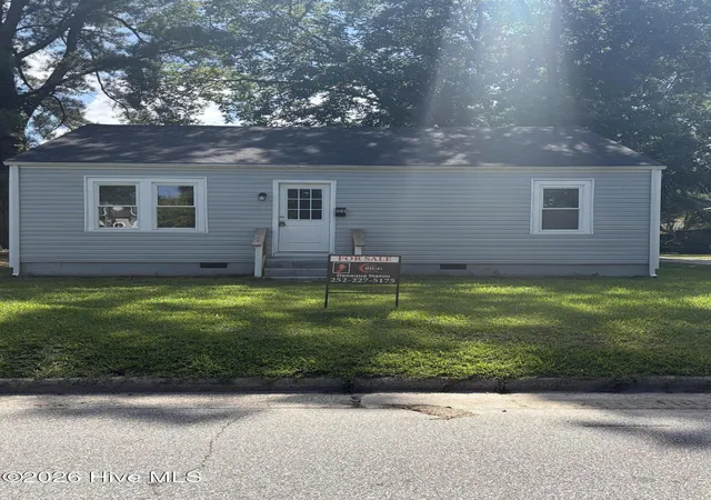 Photo 1 of Single family home for sale at 109 Fairview St, Williamston, NC 27892 | MLS# 100591729 | Listing updated on 2026-09-30