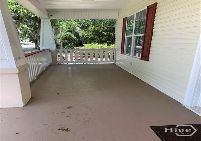 Photo 4 of Single family home for sale at 523 W 44th Street, Savannah, GA 31405 | MLS# SA361401 | Listing updated on 2026-08-28