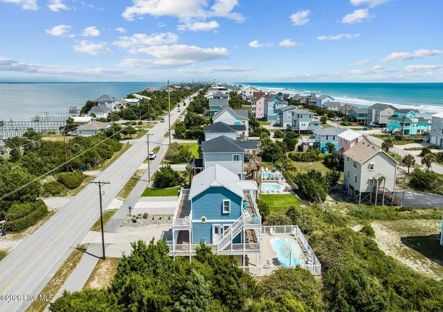 Photo 4 of Single family home for sale at 1907 Emerald Dr, Emerald Isle, NC 28594 | MLS# 100599190 | Listing updated on 2026-08-27