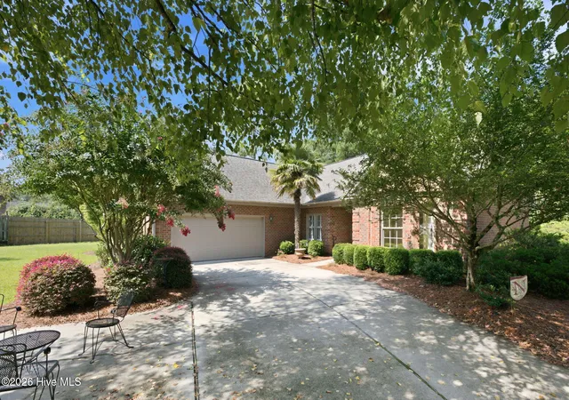 Photo 3 of Single family home for sale at 318 Village Green Dr, Trent Woods, NC 28562 | MLS# 100599059 | Listing updated on 2026-09-17