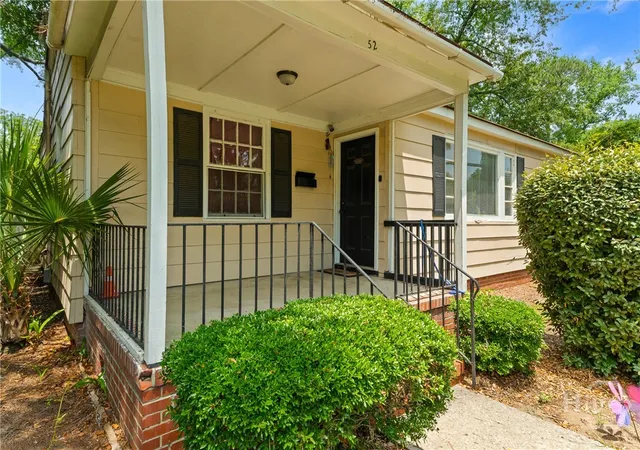 Photo 2 of Single family home for sale at 52 S Parkwood, Savannah, GA 31404 | MLS# SA362415 | Listing updated on 2026-08-20