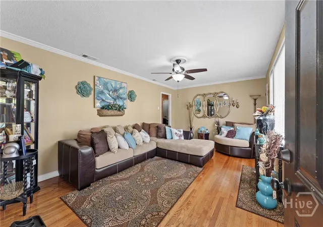 Photo 3 of Single family home for sale at 52 S Parkwood, Savannah, GA 31404 | MLS# SA362415 | Listing updated on 2026-08-20