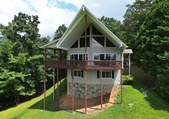 Photo 3 of Single family home for sale at 78 Hawk Nest Pl, Murphy, NC 28906 | MLS# 98544085 | Listing updated on 2026-08-26