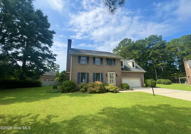 Photo 2 of Single family home for sale at 2203 Acorn Cir, Kinston, NC 28504 | MLS# 100598720 | Listing updated on 2026-09-22